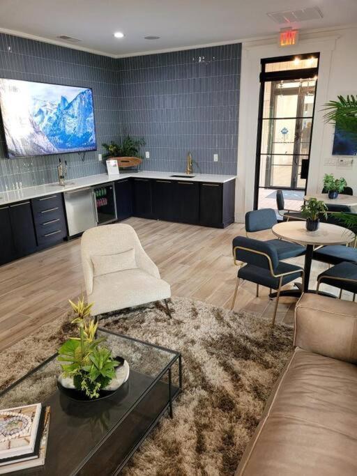 South Charlotte'S Cozy & Modern Διαμέρισμα Εξωτερικό φωτογραφία