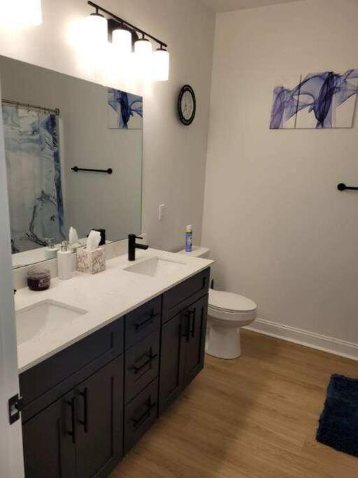 South Charlotte'S Cozy & Modern Διαμέρισμα Εξωτερικό φωτογραφία