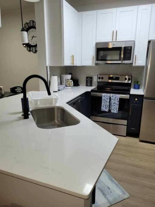South Charlotte'S Cozy & Modern Διαμέρισμα Εξωτερικό φωτογραφία
