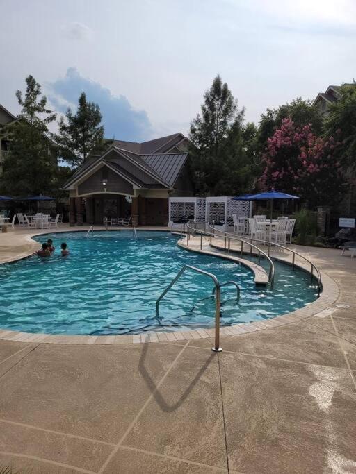 South Charlotte'S Cozy & Modern Διαμέρισμα Εξωτερικό φωτογραφία