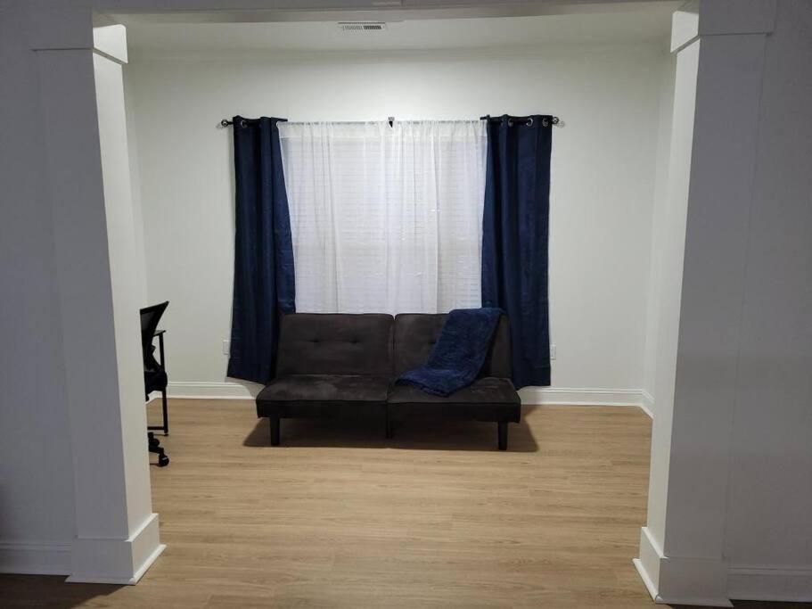 South Charlotte'S Cozy & Modern Διαμέρισμα Εξωτερικό φωτογραφία