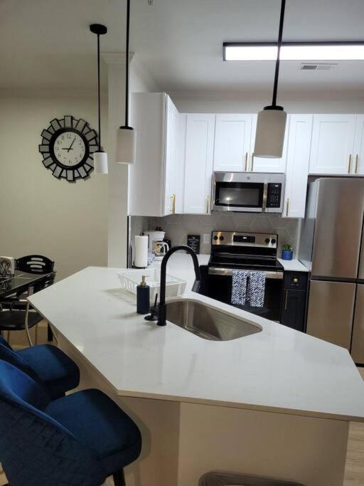 South Charlotte'S Cozy & Modern Διαμέρισμα Εξωτερικό φωτογραφία